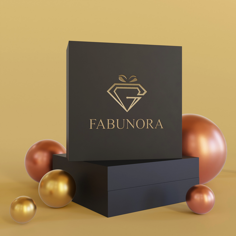 Buy Best Gift for Girlfriend on Valentine's Day by Fabunora